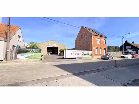 bien commercial à vendre à heule pour € 975.000 avec 4 chambres à coucher