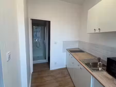 beau studio renové 25m2 maubeuge proche gare