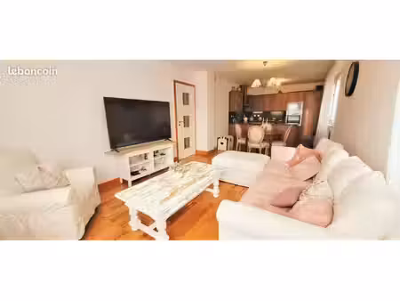 appartement 3 pièces 75 m²