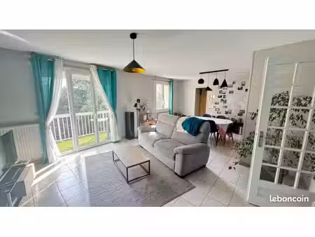 appartement 4 pièces 80 m²