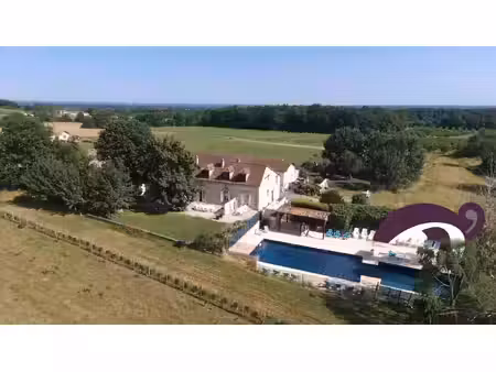 ensemble immobilier - activité gîtes
