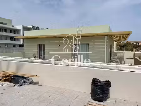 villa sur le toit moderne 4 pièces à saint-raphaël  95 m²