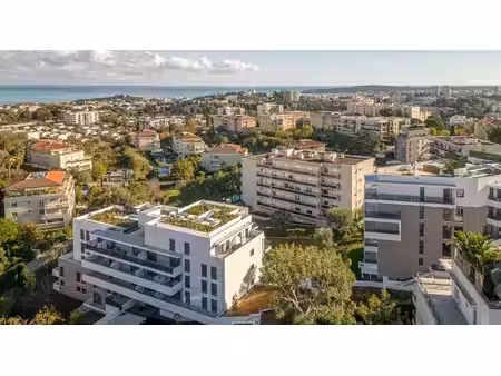 appartement t4 de 95 1 m² à antibes (06600)