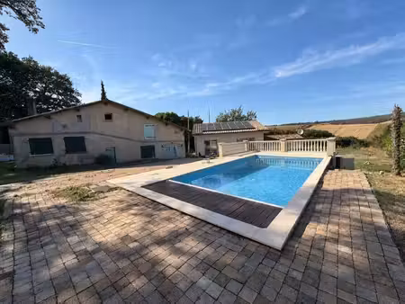 maison  ferme à rénover  piscine  terrain de 1 900 m²