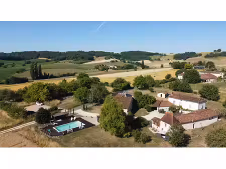 maison familiale avec maison d'amis & piscine