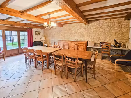 corps de ferme à taillette – idéal projet de gîte ou gîte
