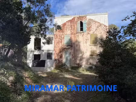 propriété à usage d'habitation vue mer à restaurer