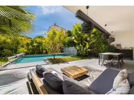 maison de ville neuve avec piscine et vast garage - cannes