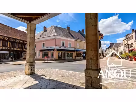 restaurant murs et fonds avec appartement en centre ville tres b