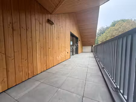 appartement 3 pièces neuf avec grande terrasse à la motte-servolex