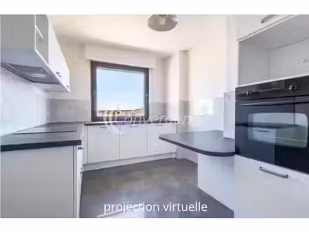 appartement en hyper centre - vue sur la cathédrale