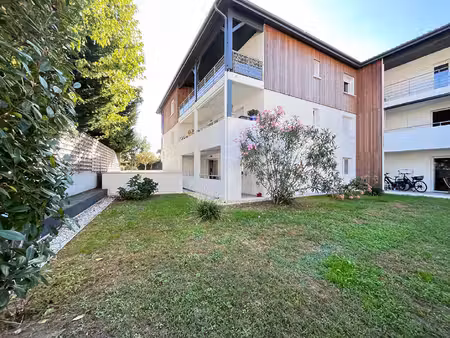 appartement de 3 pièces de 64 m² au coeur du centre ville de soustons