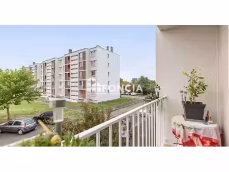appartement avec balcon  loggia et cave – résidence avec ascenseur et parking