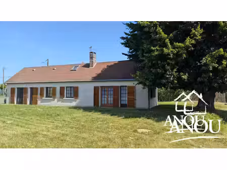 maison de plain-pied au calme avec beau terrain