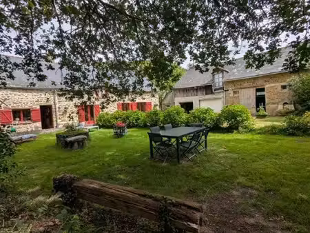 longère (maison bretonne traditionnelle) entre josselin et loudéac  263 750 00 €
