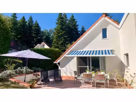 villa t4 avec vue pyrénées - domaine château cazalères