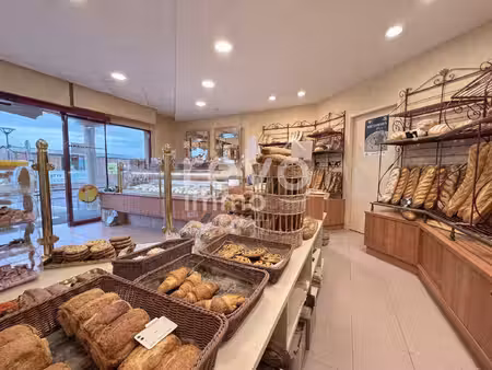 local commercial à vendre