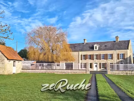 ancienne ferme avec maison d'habitation et dépendances sur 9500 m²
