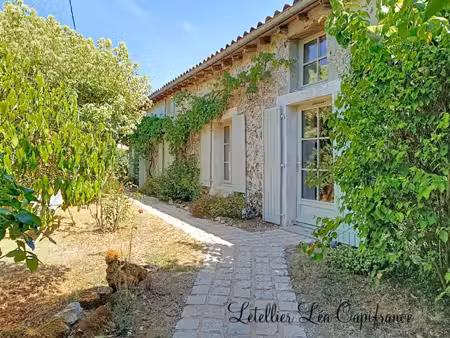 maison à vendre 5 pièces souvigne (79)