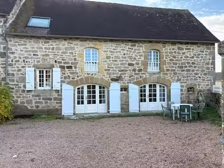 corps de ferme avec souillière - exclusivité