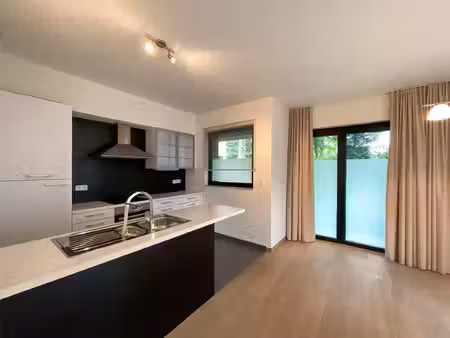 appartement te huur in sint-niklaas met 2 slaapkamers