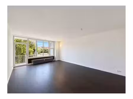 appartement à louer avec terrasse et 2 chambres   auderghem (vbe82260)