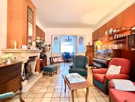 à vendre - maison mitoyenne 2 côtés  6 pièces située à laventie (62840)
