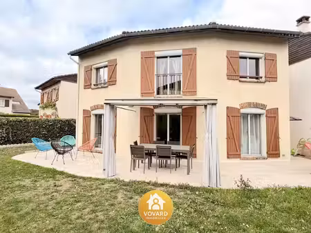 maison familiale 4 chambres + bureau rénovée avec jardin