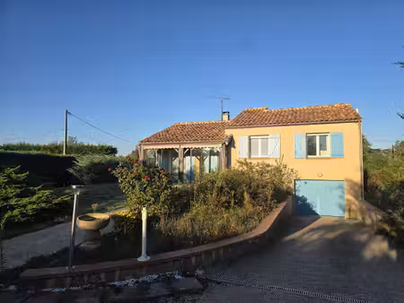 maison 88 m2 sur 3 700 m2 de terrain  au calme