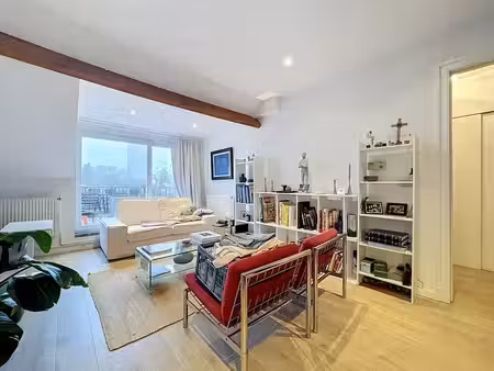 superbe appartement avec balcons - etangs d'ixelles