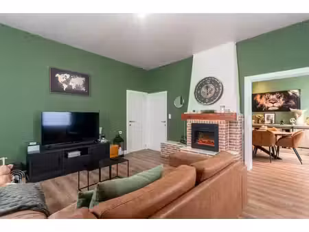 maison familiale avec 3 chambres  2 salles de bains et empl