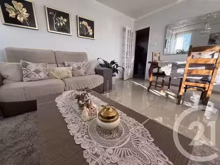 appartement t4 à vendre - 4 pièces - 84 51 m2 - marseille - 13015 - provence-alpes-cote-d-