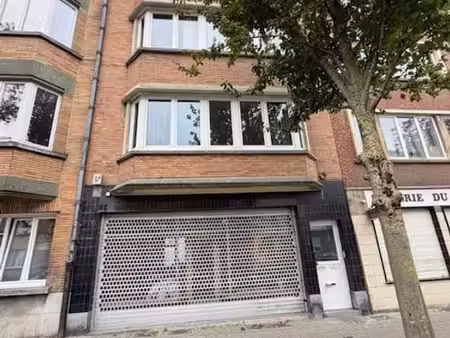 local commercial à rénover/ à louer