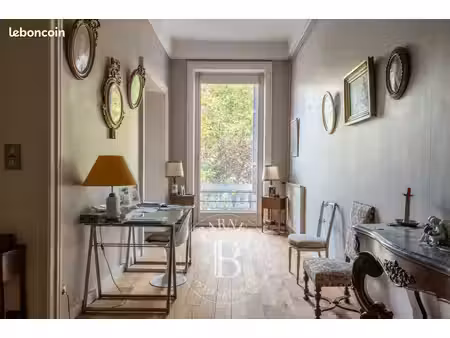 appartement 3 pièces 138 m²
