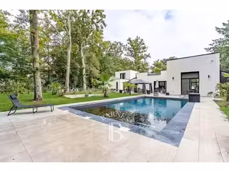 lamorlaye - maison d'architecte neuve avec piscine