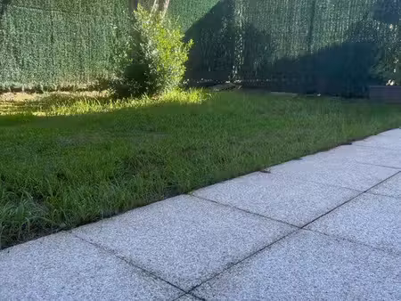 t3 lumineux rez du jardin