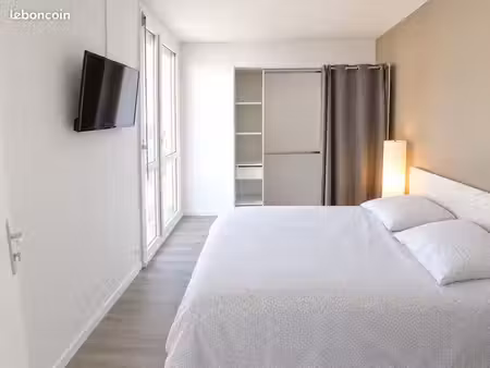 cenon meublé tout compris + terrasse privative