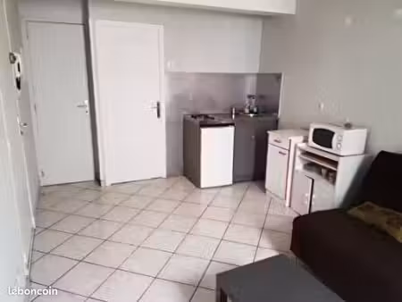 studio 1 pièce 18 m²