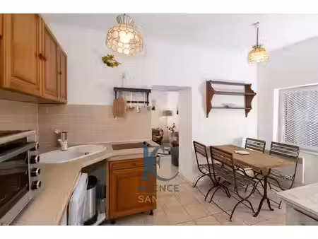 vente appartement 2 pièces 28 m² à sanary-sur-mer (83110)  240 000 €