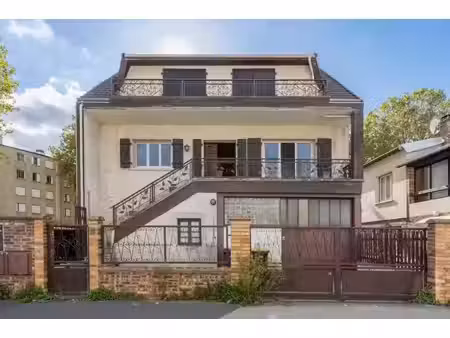 maison de 6 pièces de 150 m² à bobigny