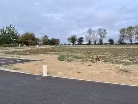 vente terrain à chanteloup (79320) : à vendre / chanteloup