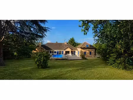 belle maison familiale avec piscine et grand jardin – vernon (normandie)