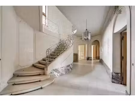 limite mouvaux   rare hôtel particulier à rénover cadastré sur 2