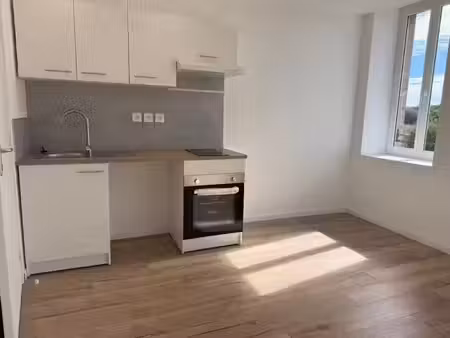 location appartement 2 pièces 37 m² à castres (81100)  462 €