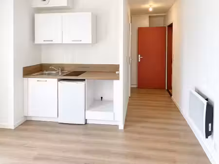 t1 avec parking à rouen