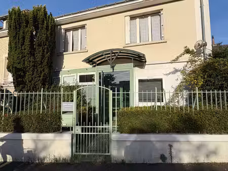 maison joué les tours 163 m²
