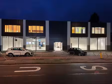 commercieel te huur in sint-pieters-leeuw