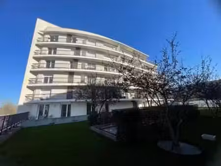 location appartement 3 pièces à caen le port - ste-thérèse (14000) : à louer 3 pièces / 74