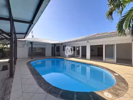 dpt guyane  à vendre rémire-montjoly maison t4 + appartement t2 de 219 m²