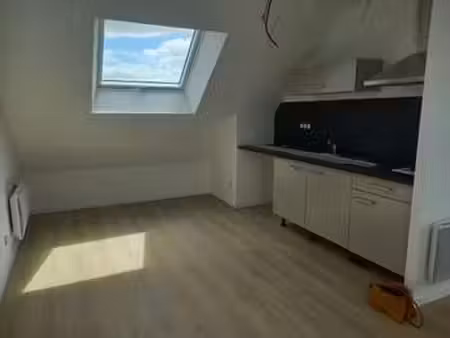 location appartement 2 pièces à la meilleraye-de-bretagne (44520) : à louer 2 pièces / 27m